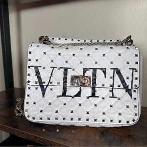 Authentic Valentino Garavani White Rockstud Quilted Crossbody Bag